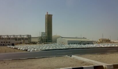 Office and warehouse units in Jebel Ali Free Zone, Dubai, where free zone companies split qualifying and taxable income for corporate tax loss relief